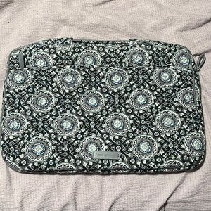 Vera Bradley Laptop Organizer - Charcoal Medallion